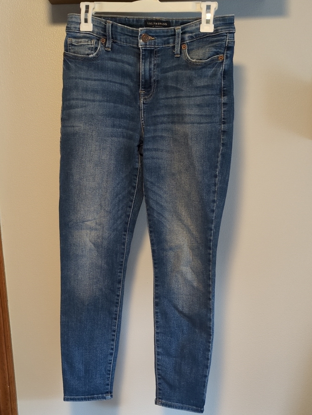 Lucky Brand Slim Stretch Denim Skinny Jeans in Mid/Washed Blue